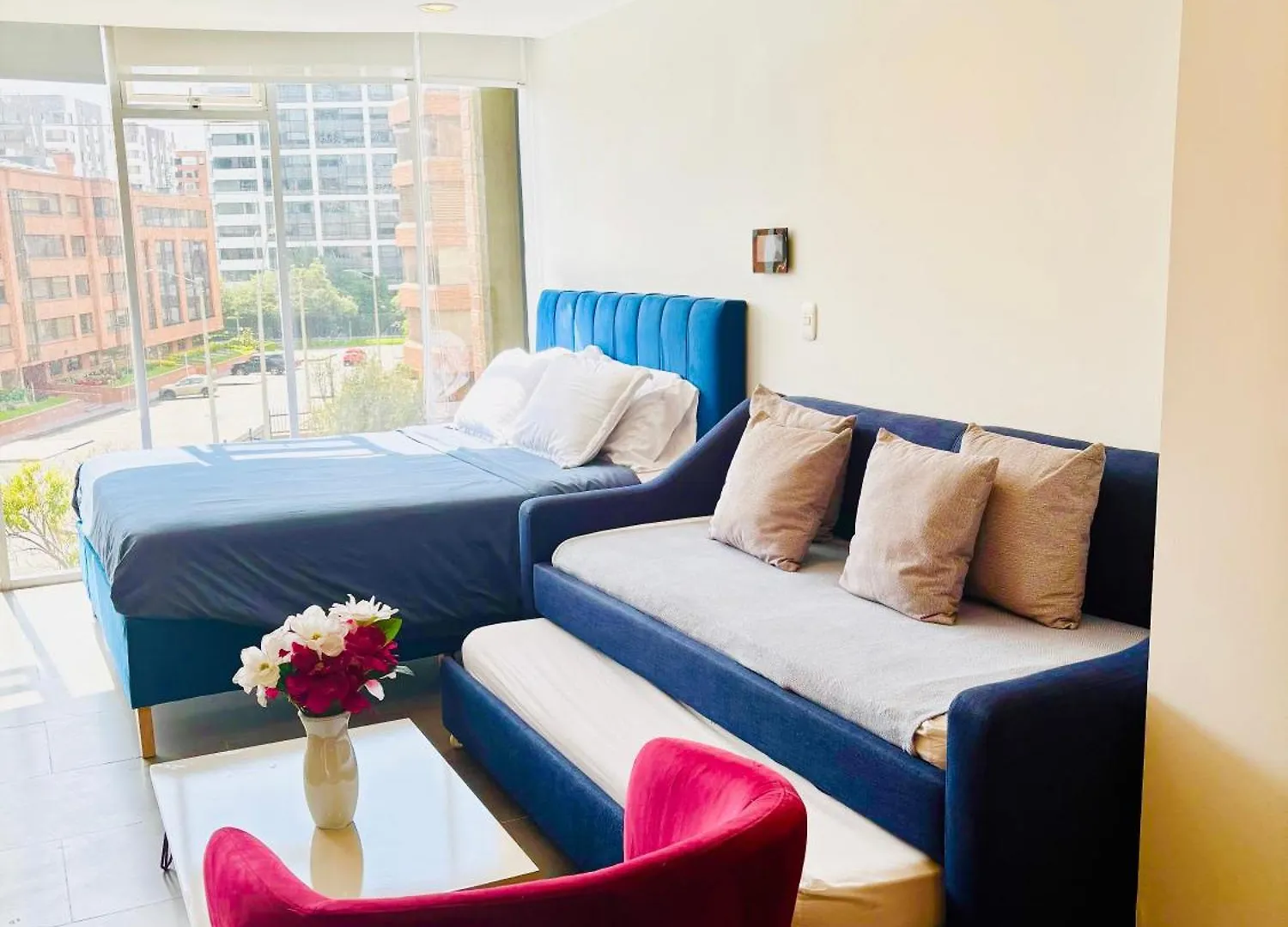 Aparta Estudio Tipo Loft Usaquen / Cozy Loft In 보고타