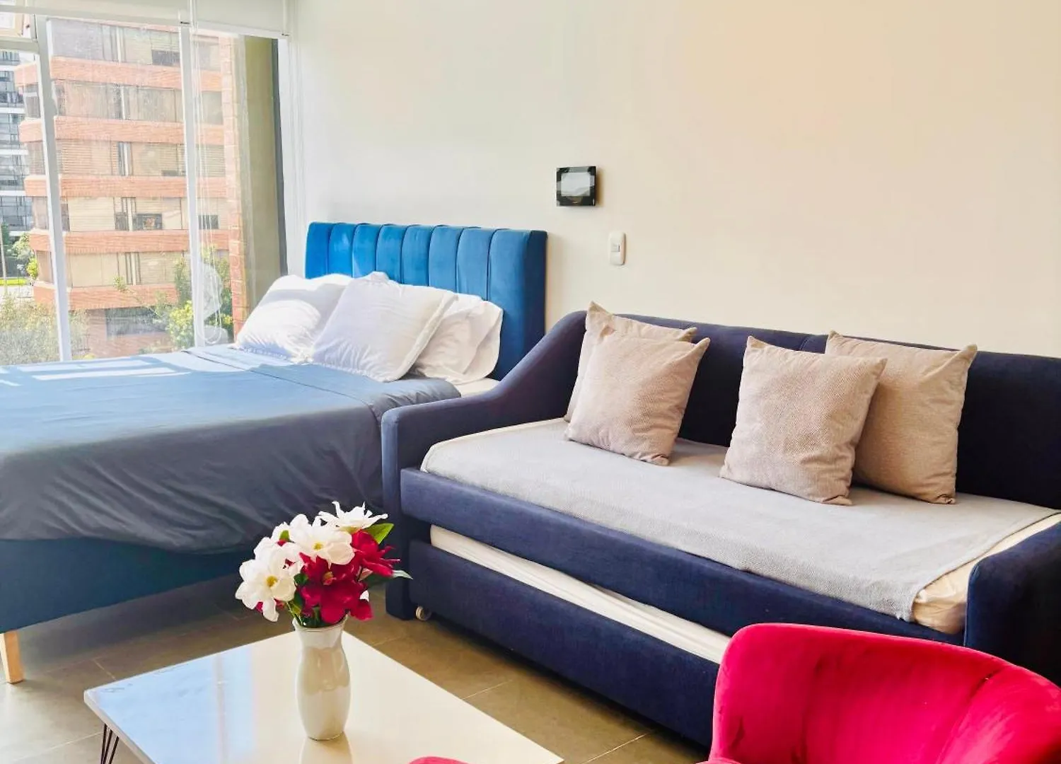 Aparta Estudio Tipo Loft Usaquen / Cozy Loft In 보고타 0*,
