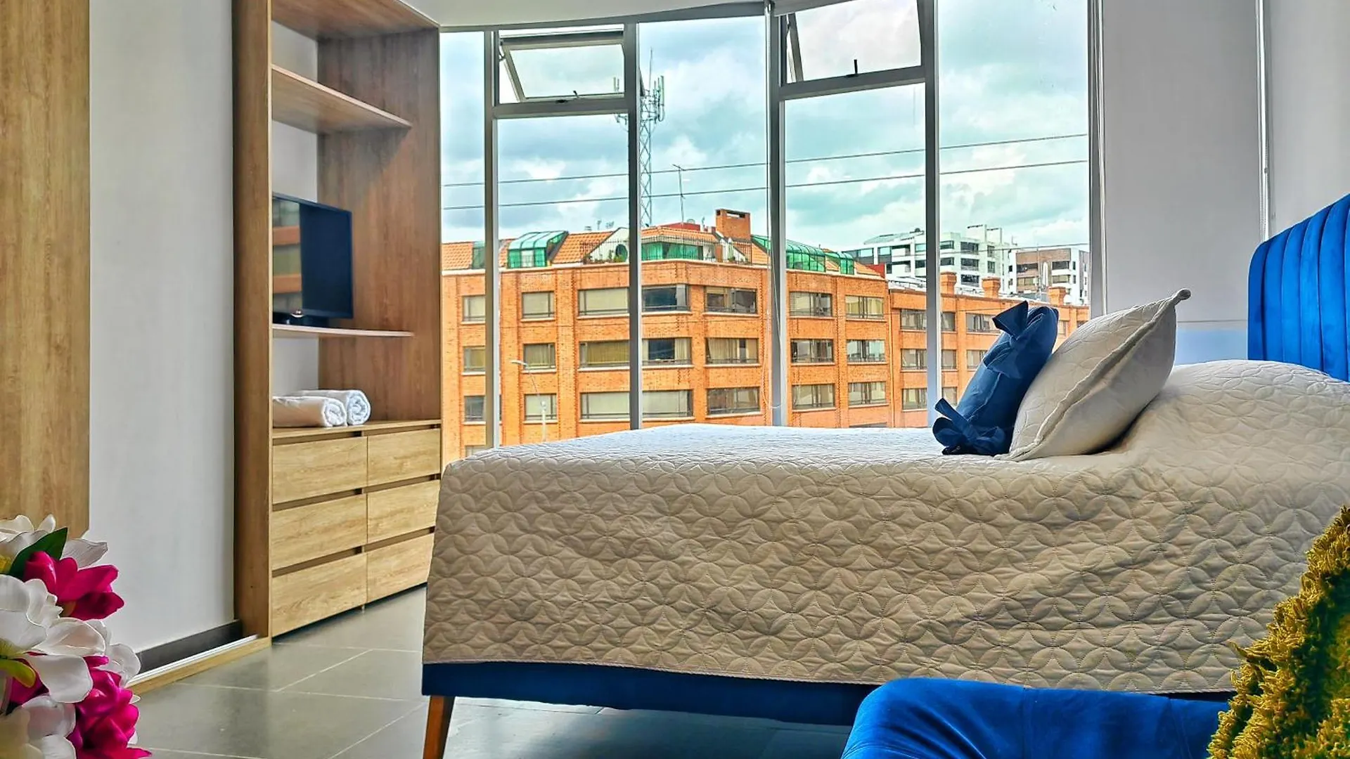 Apartment Aparta Estudio Tipo Loft Usaquen / Cozy Loft In Bogota Colombia